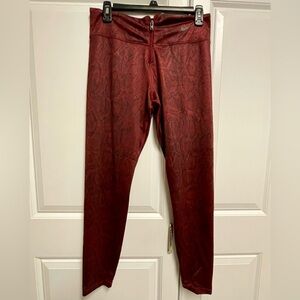 Nike Women's Med Leggings Red Burgundy Snake Python Print Zipper Sportswear